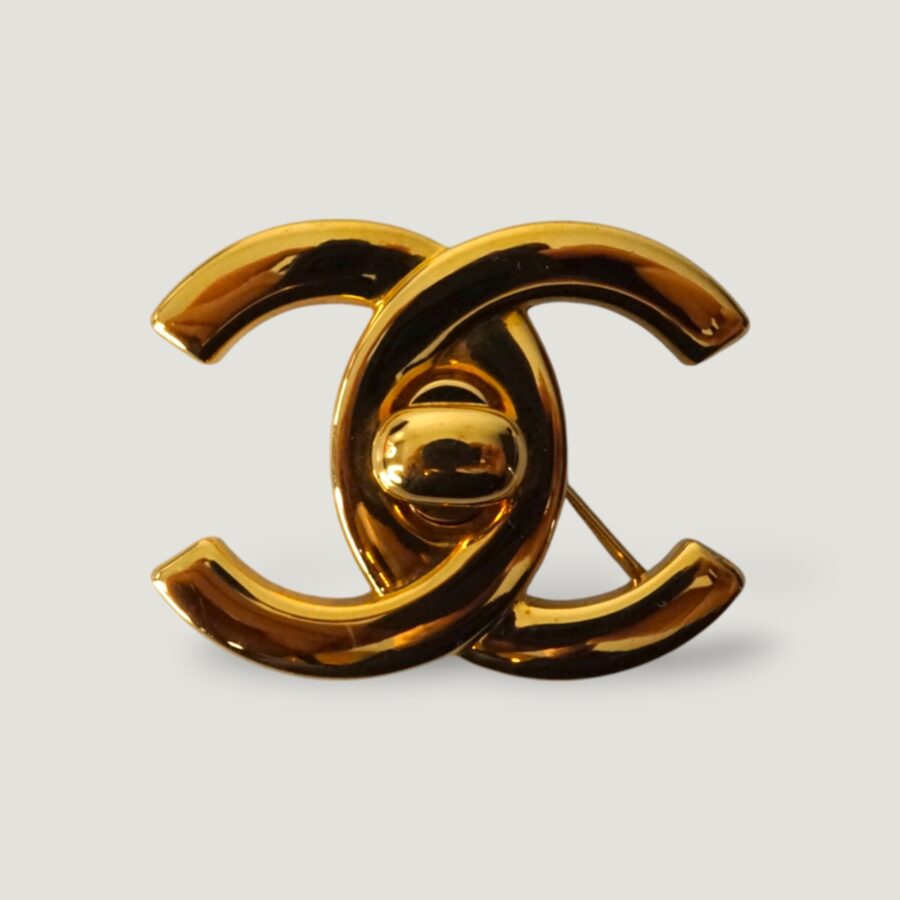 Chanel Brooch Turnlock Handbag 3 | Studio Nafay