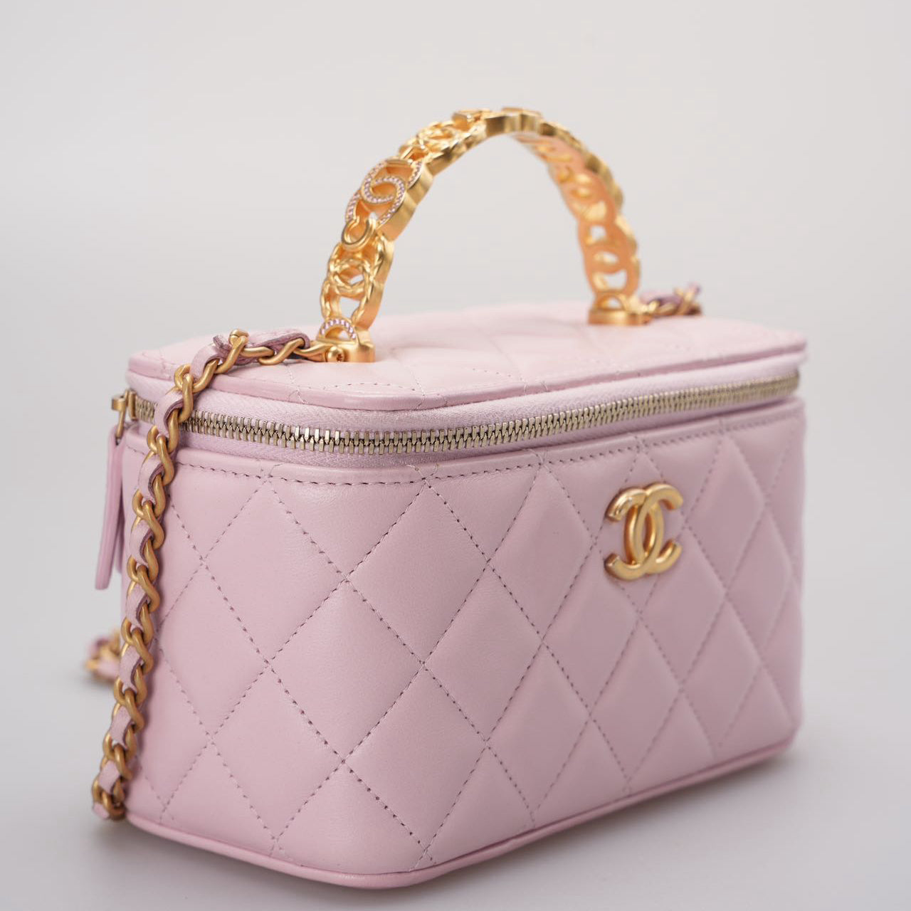 Chanel Vanity Case in Light Pink Quilted Lambskin with Crystal Handle from