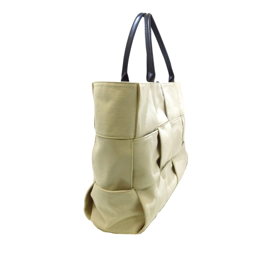 White Bottega Veneta Maxi Canvas Intrecciato Arco Tote | Studio Nafay
