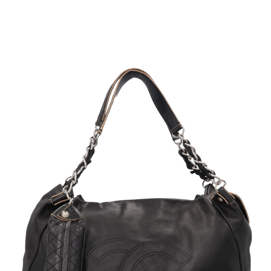 CHANEL CC Hobo Tote Leather Black | Studio Nafay