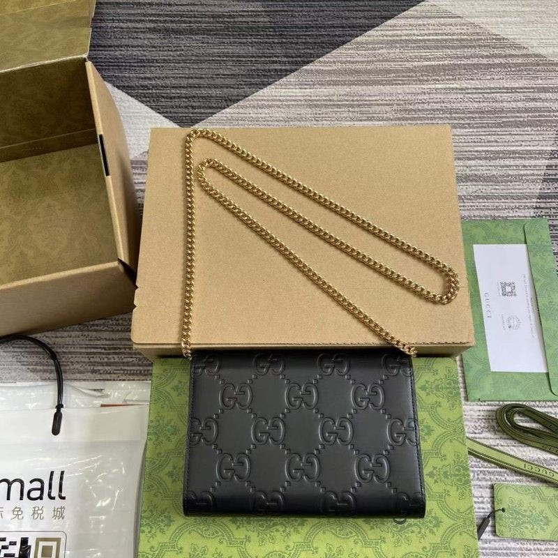 Gucci Chain Wallet | Studio Nafay
