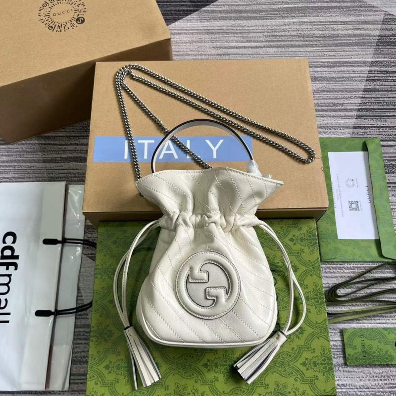 حقيبة دلو بلوندي Gucci GG