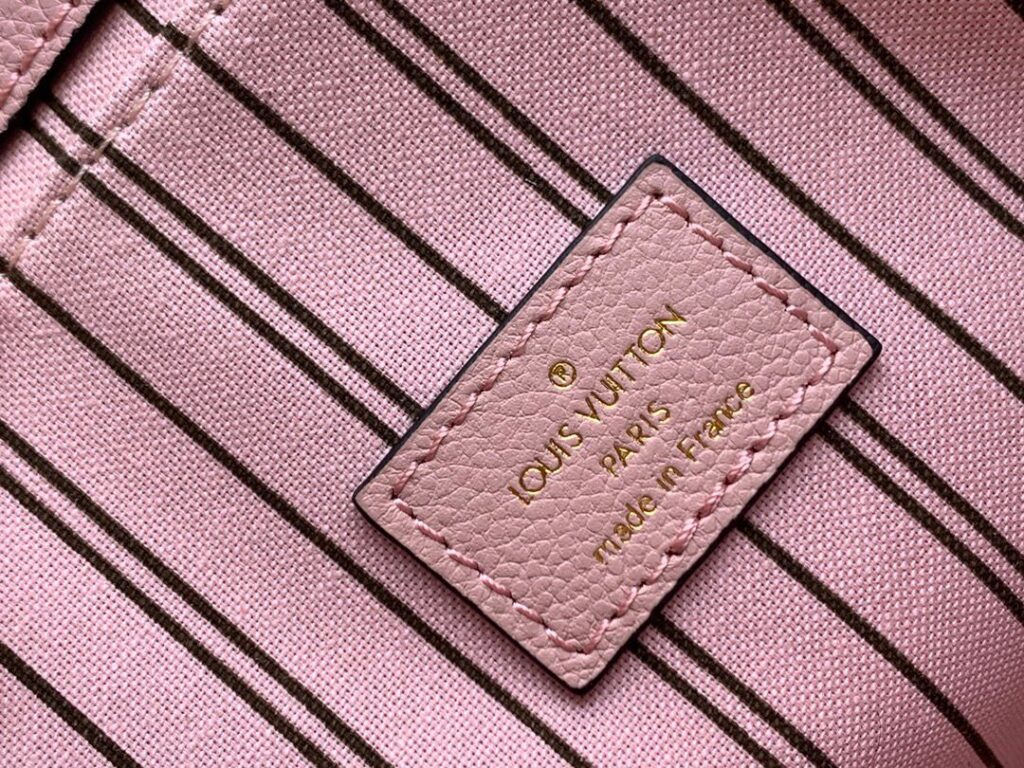 Louis Vuitton pochette métis Pink - Product Image 2