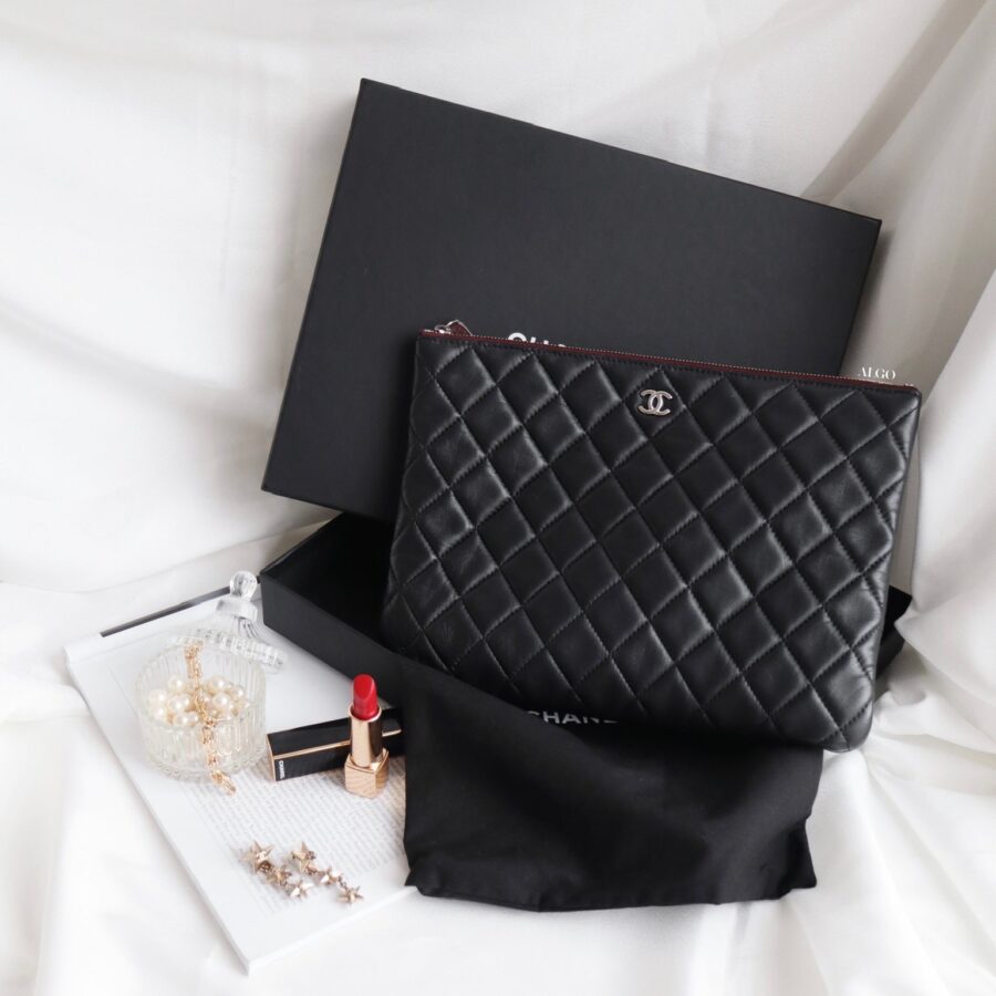 CHANEL LAMBSKIN CLUTCH | Studio Nafay