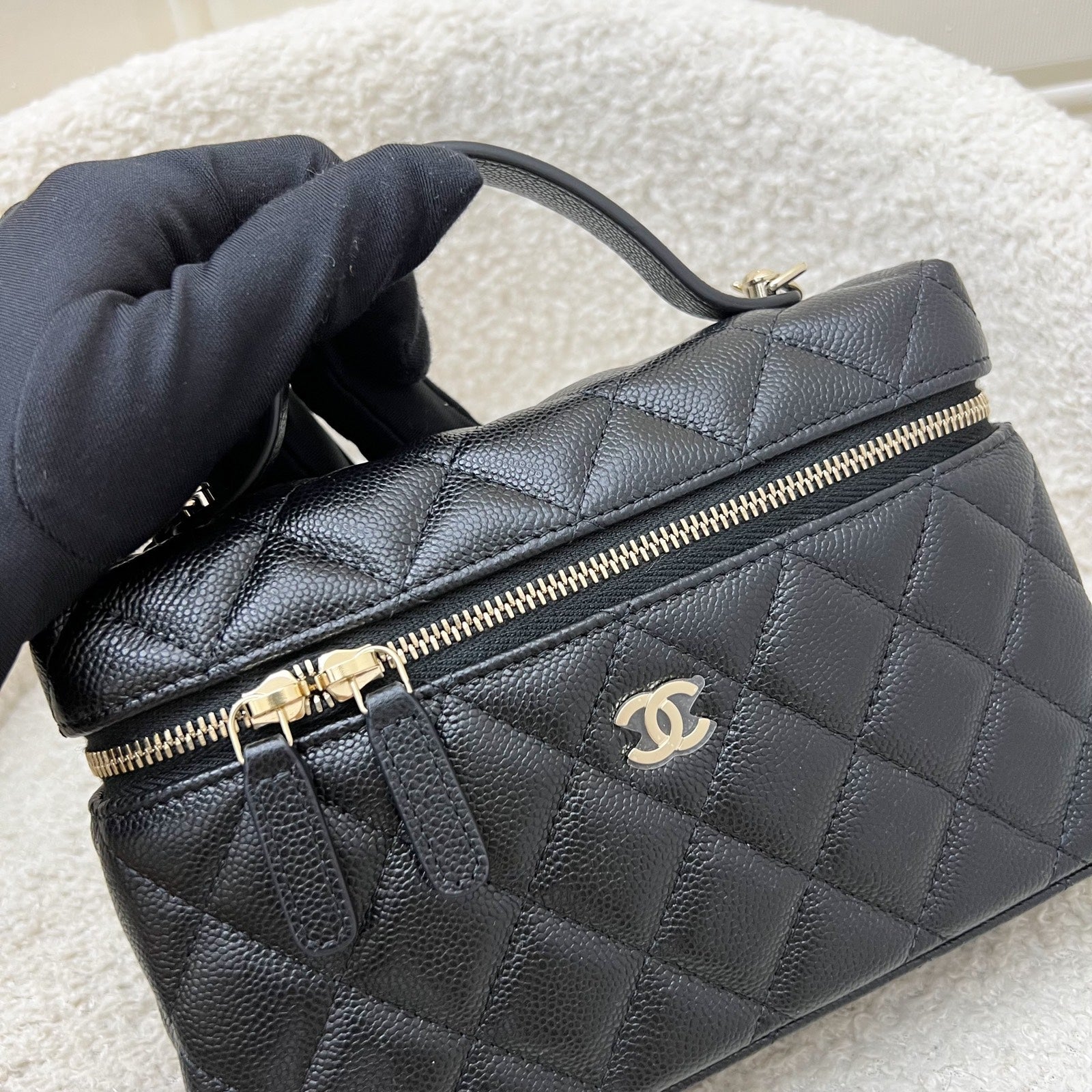 [Brand New Aug ] Chanel 25B Vanity / Clutch with Chain (LP Style Bag) in Black Caviar and LGHW (Model: )