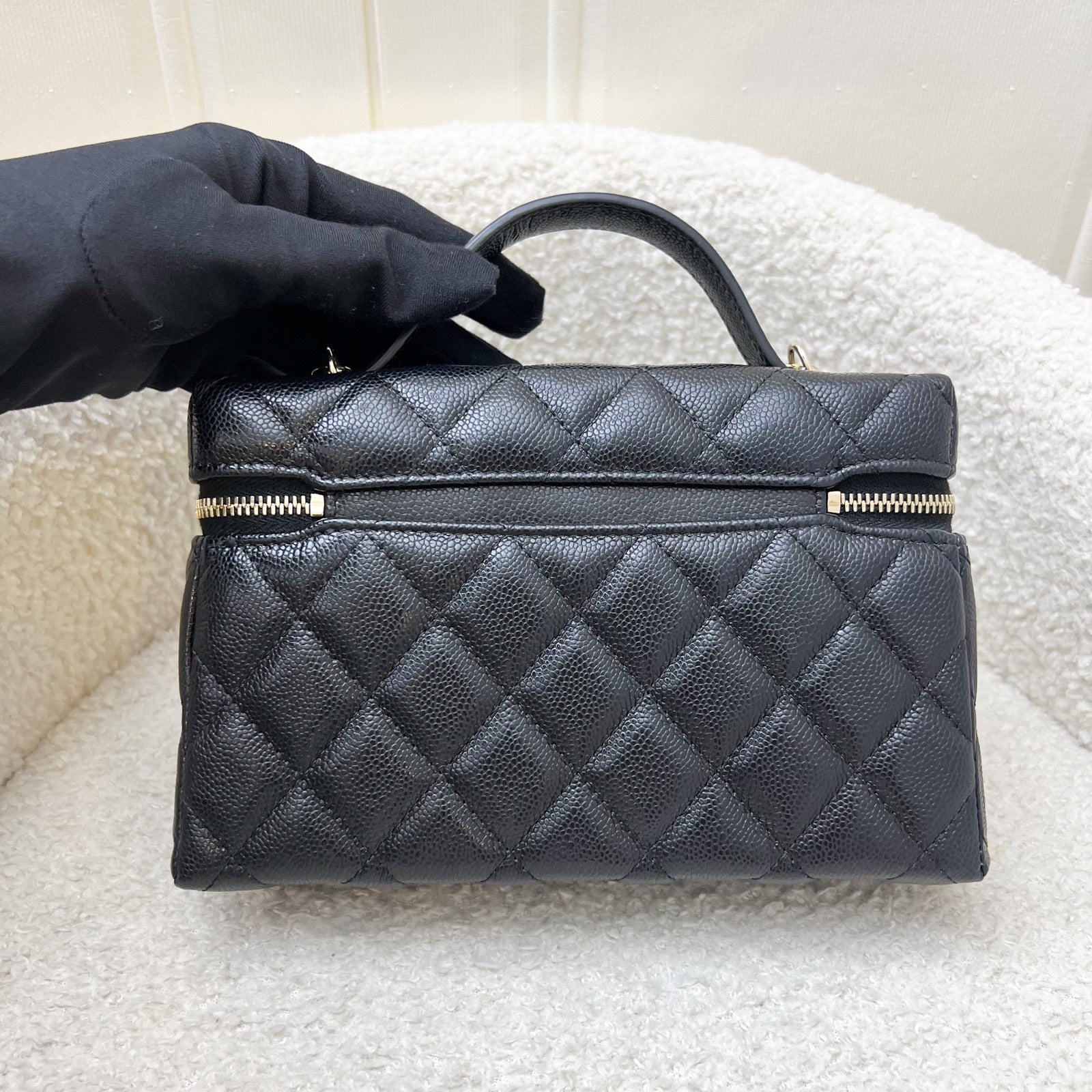 [Like New – Local Set – Jan ] Chanel 25C Vanity / Clutch with Chain (LP Style Bag) in Black Caviar and LGHW (Model: )