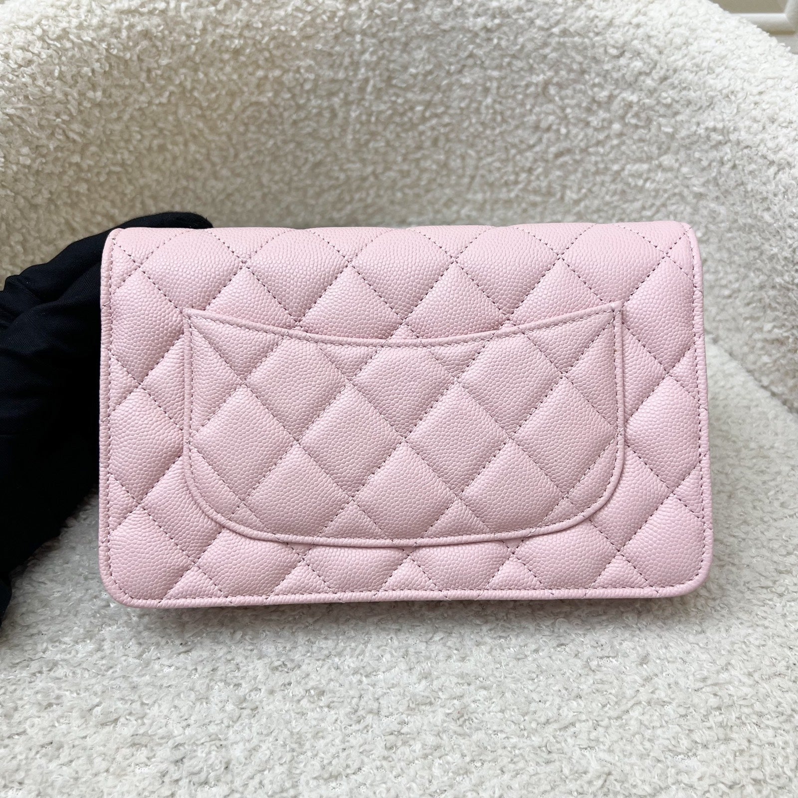 [BN – Local Set – Dec ] Chanel Classic Wallet on Chain WOC in 22B Pink Caviar LGHW (Model: ) Crossbody