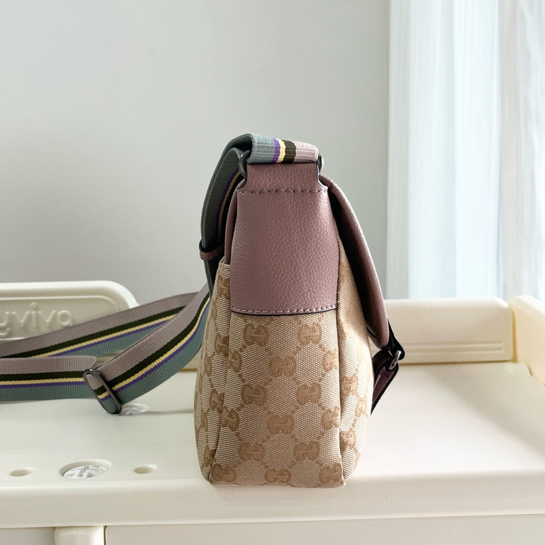 GC684 GG Crossbody Bag / 9.4×11.8×3.5inch