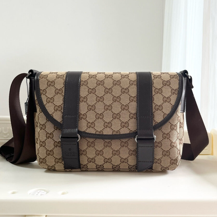GC686 GG Crossbody Bag / 9.4x11.8x3.5inch | Studio Nafay