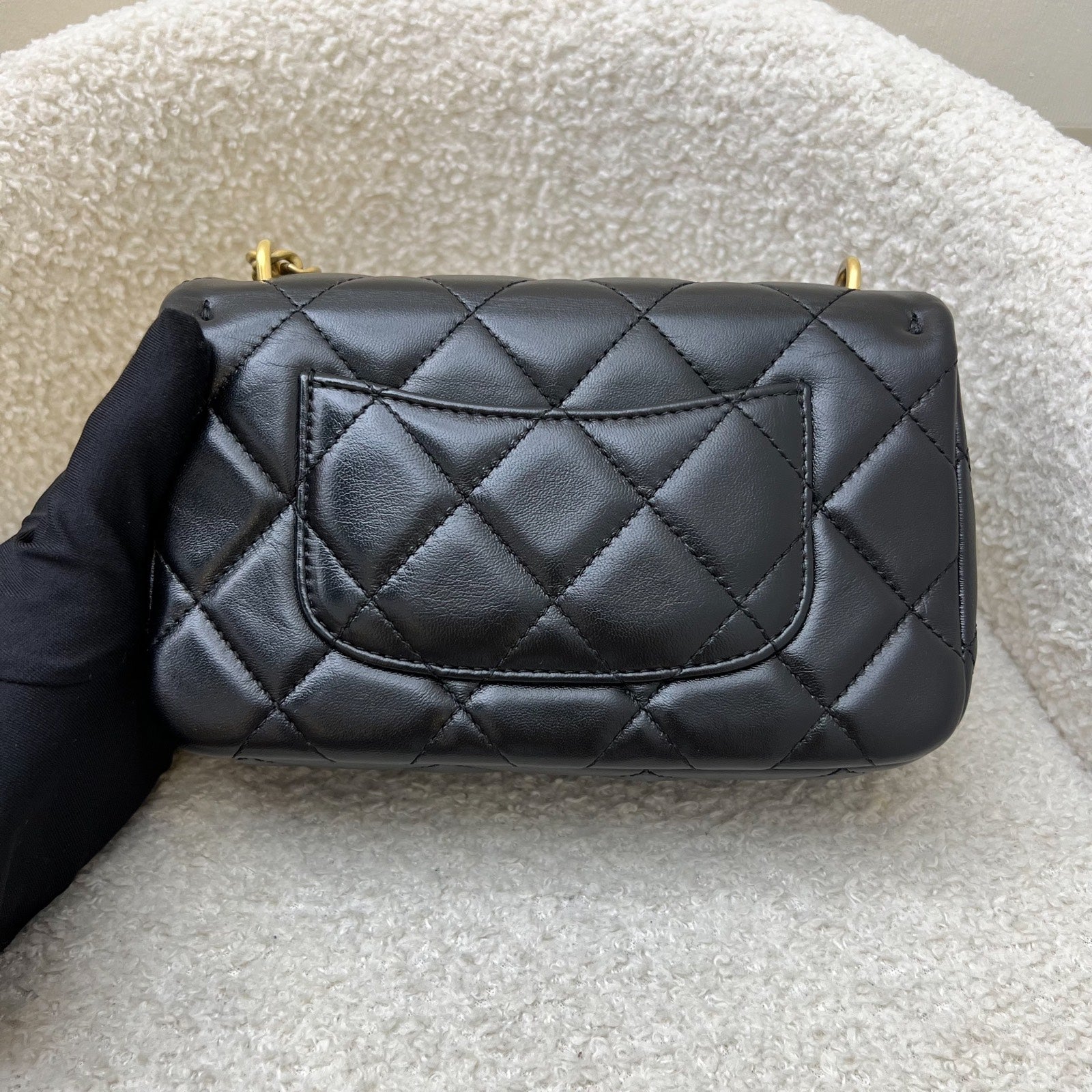 Chanel Heart Adjustable Chain Mini Flap Bag in Black Lambskin and AGHW (Model: )