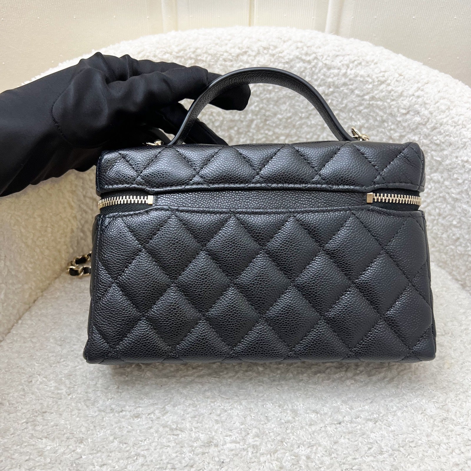 [Below Retail!] Chanel 25P Vanity / Clutch with Chain (LP Style Bag) in Black Caviar and LGHW (Model: )