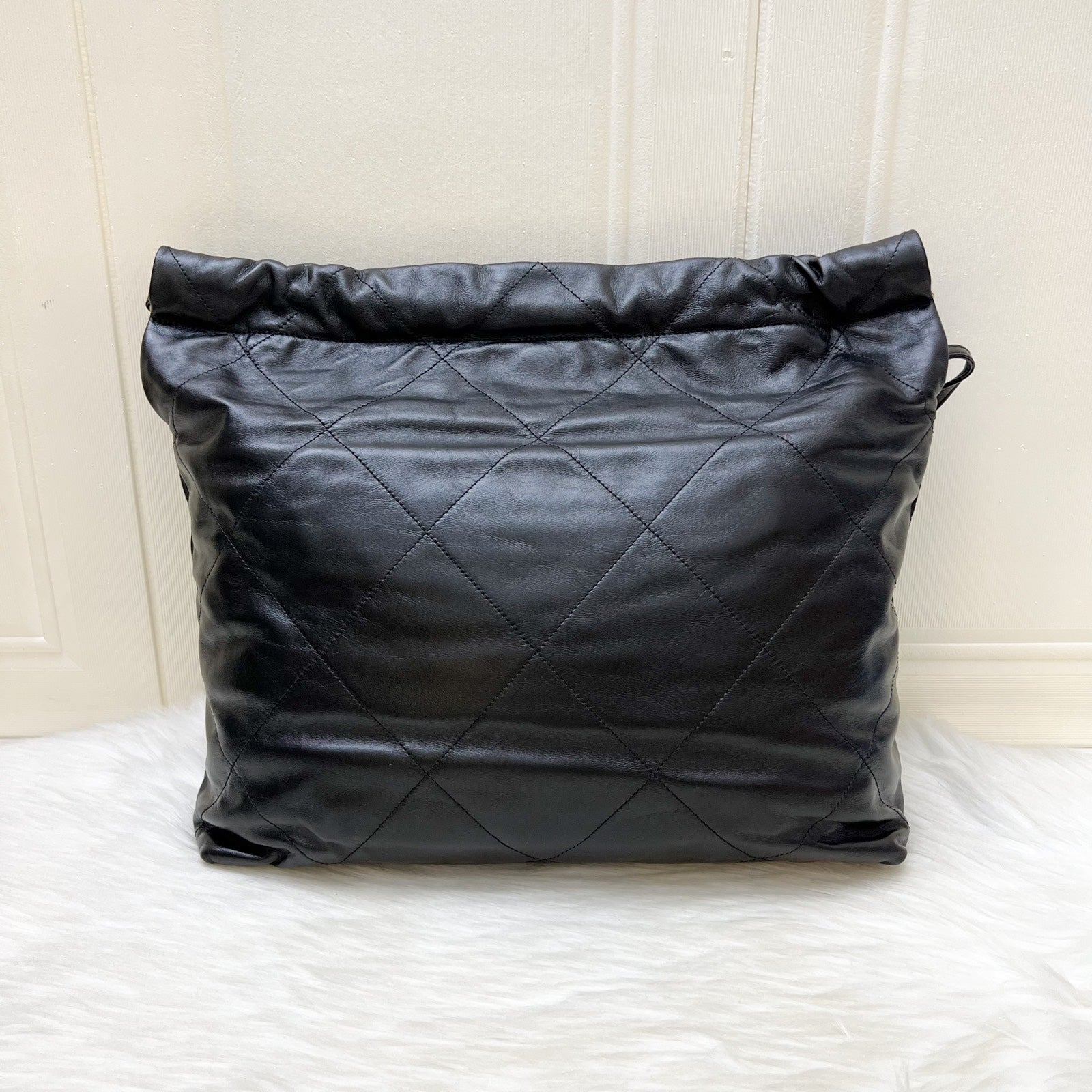 Chanel 22 Medium Hobo Bag in Black Calfskin and AGHW (Model: )