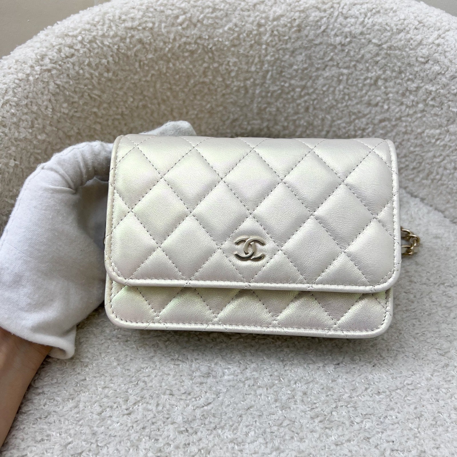 Chanel Mini Wallet On Chain WOC in 20B Iridescent Ivory Lambskin and LGHW (Model: ) Crossbody