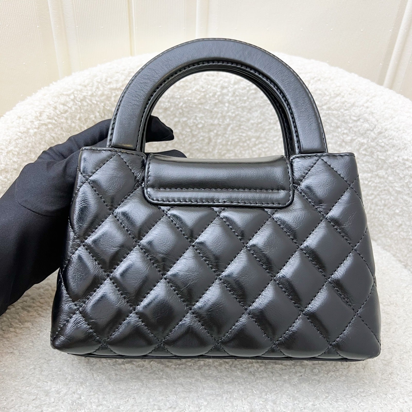 Chanel Mini / Small Kelly Bag in 24P Black Shiny Distressed Calfskin and AGHW (Model: )