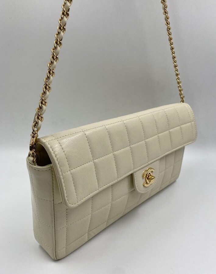 Chanel Flap Leather Gold Shoulder Bag 3 | Studio Nafay