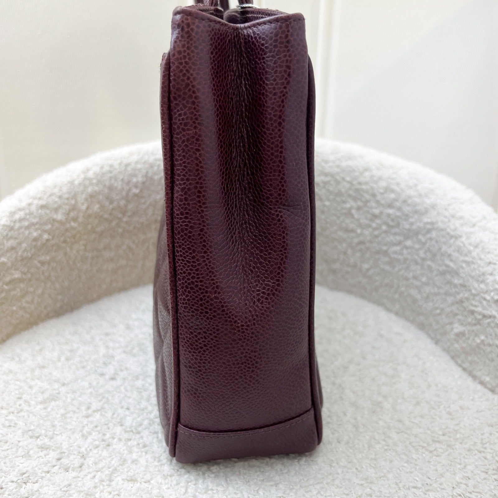 Chanel Shoulder Tote Bag in Dark Burgundy Red Caviar GHW