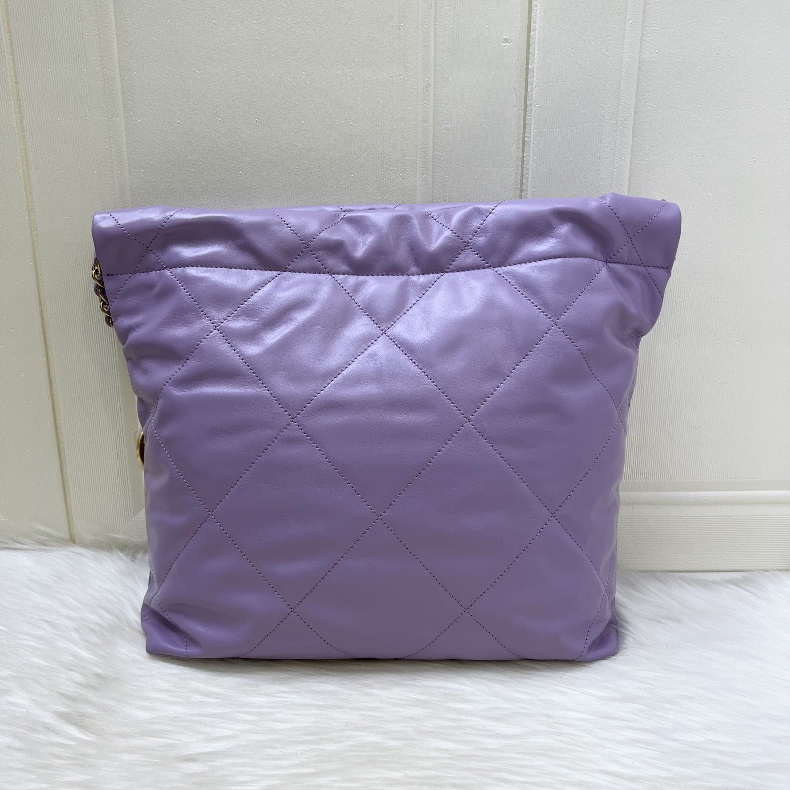[Local Full Set – Un] Chanel 22 Small Hobo Handbag in 24P Lilac Shiny Calfskin and AGHW (Model: )