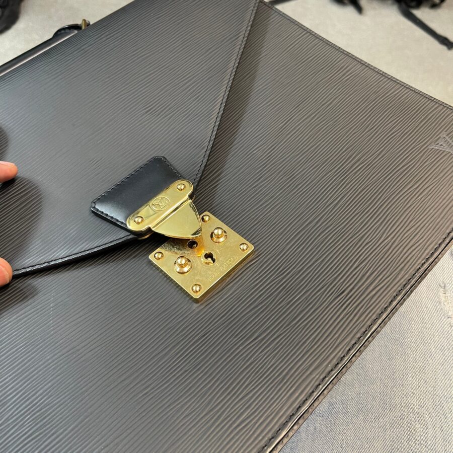 louis vuitton Bussiness Bag | Studio Nafay