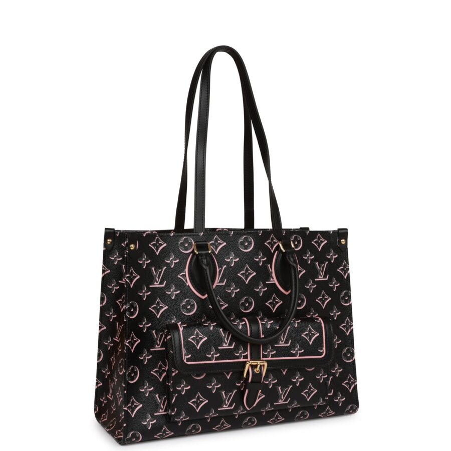 Louis Vuitton Fall For You Black Monogram OnTheGo MM | Studio Nafay