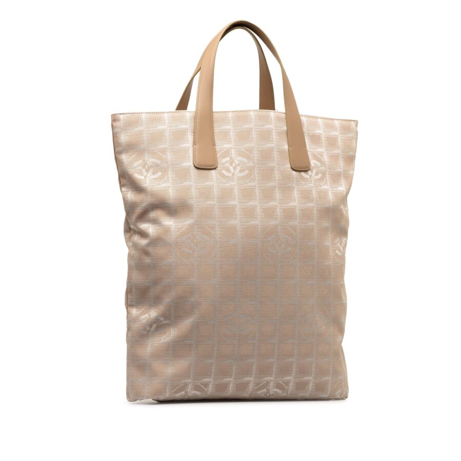 Chanel Leather Tote Bag Style 21 | Studio Nafay