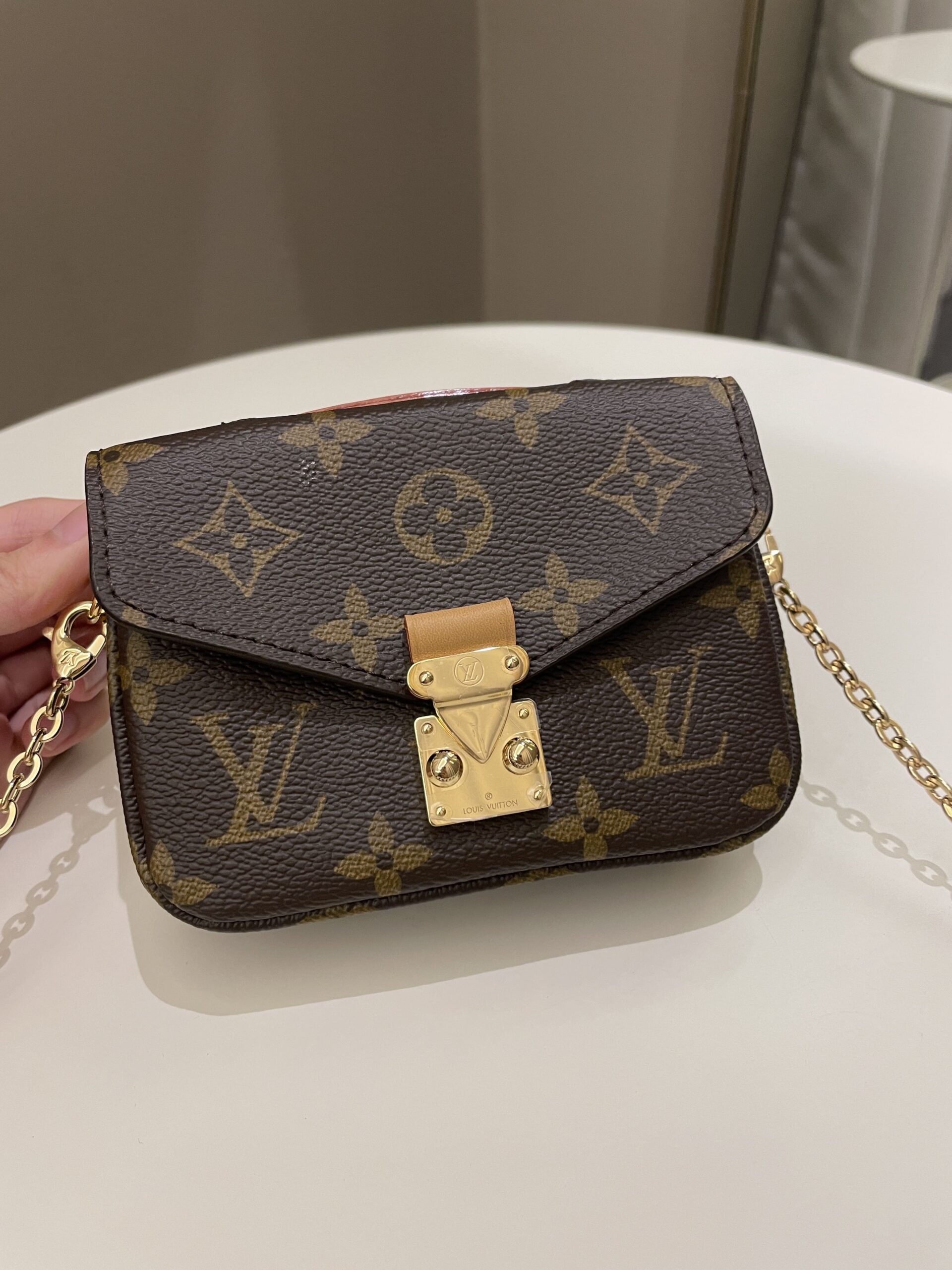Louis Vuitton Micro Metis Classic Monogram