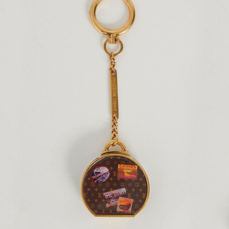 Louis Vuitton Monogram Plastic Micro Boîte Chapeau Mirror Key Charm | Studio Nafay