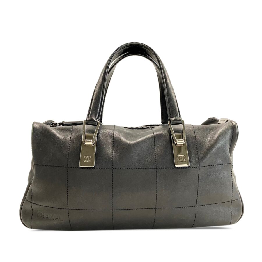 Chanel Leather Handbag Style 110 | Studio Nafay