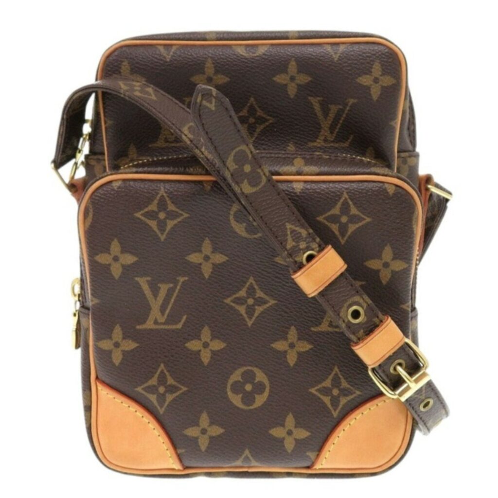 Pochette Crossbody Monogram Canvas - Product Image 2
