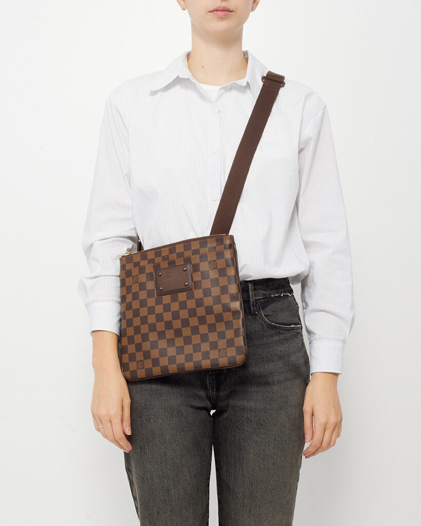 Louis Vuitton Damier Ebene Canvas Brooklyn Flat Pochette Crossbody Bag - Product Image 2
