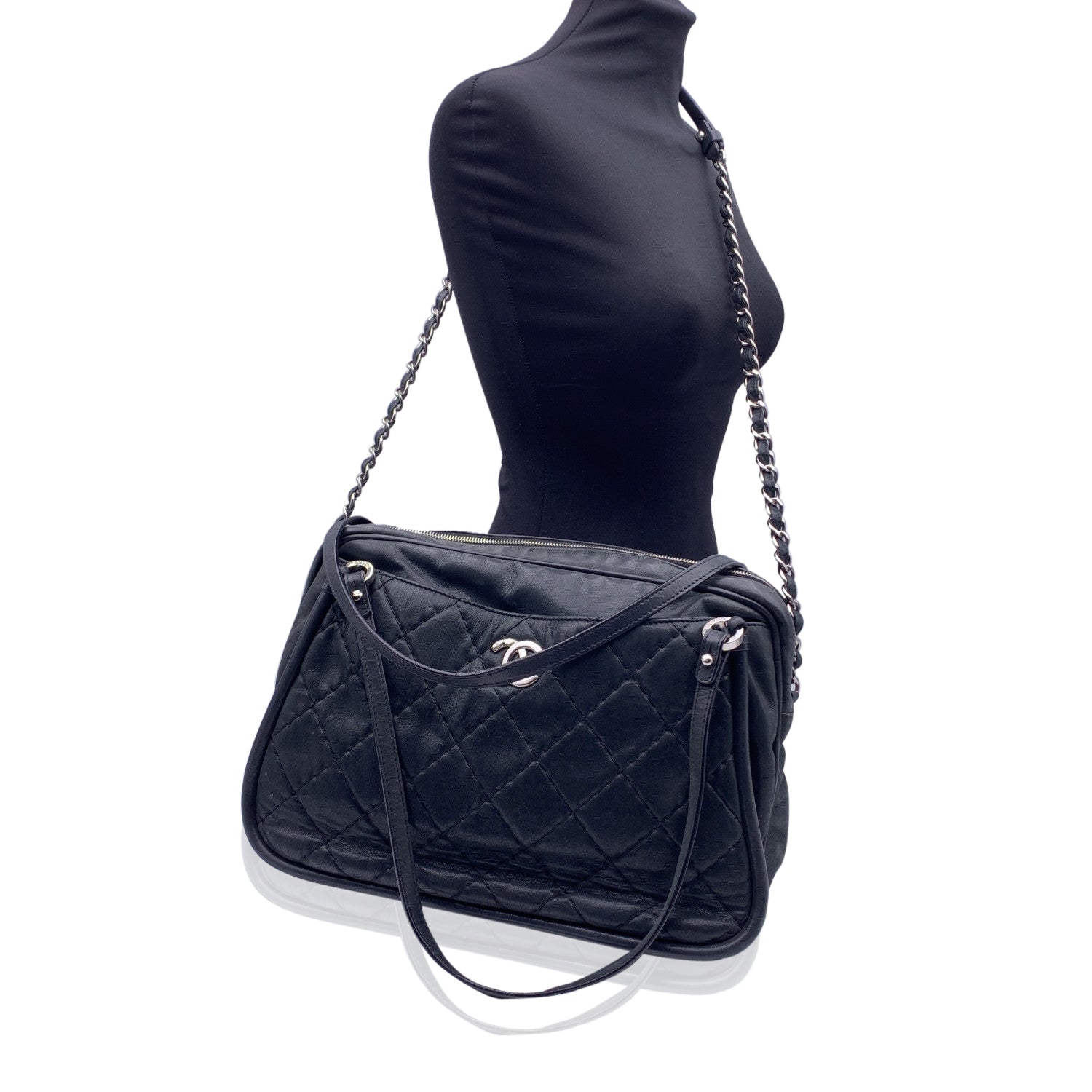 Chanel Shoulder Bag Relax CC Camera - Product Image 2
