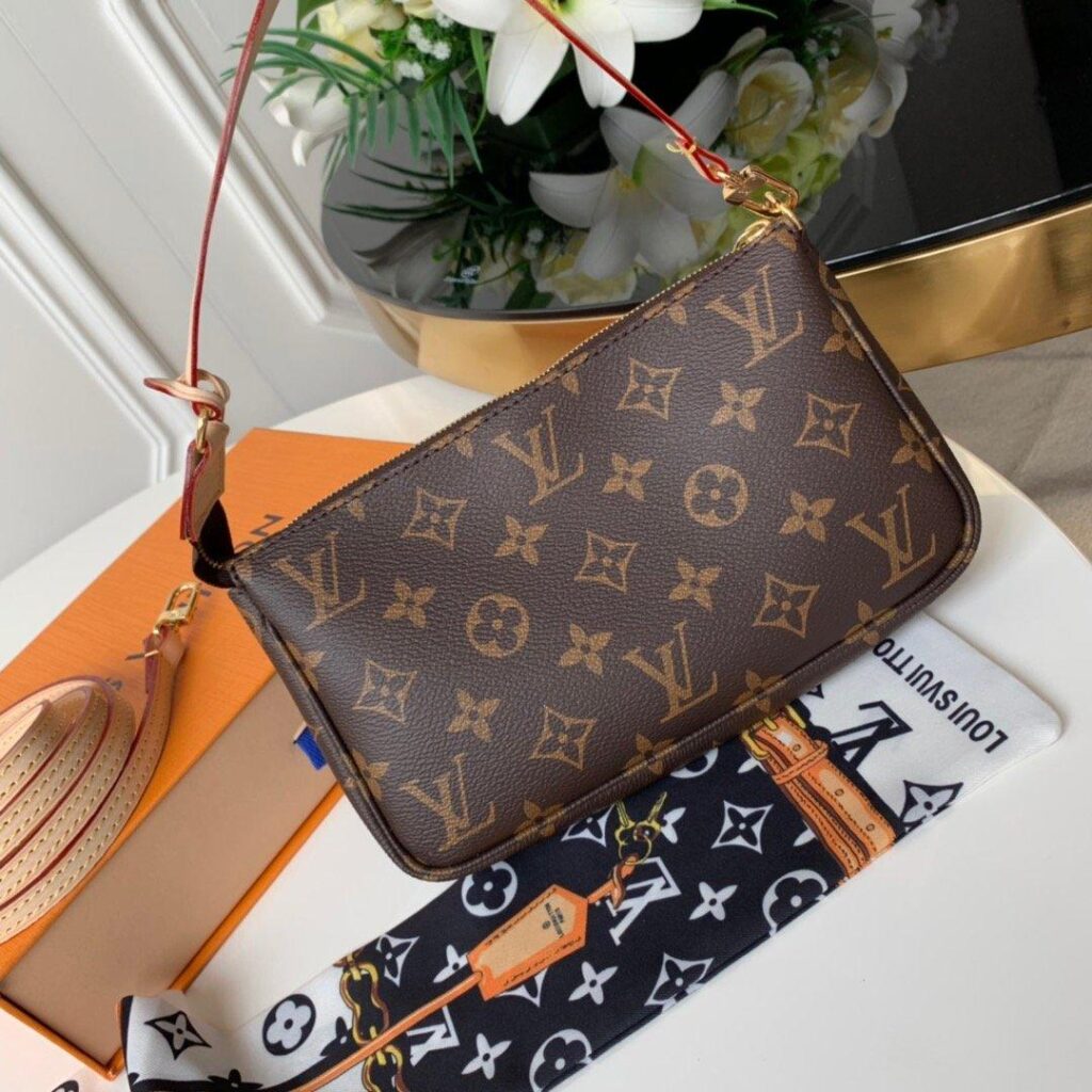 Louis Vuitton POCHETTE ACCESSOIRES - Product Image 2
