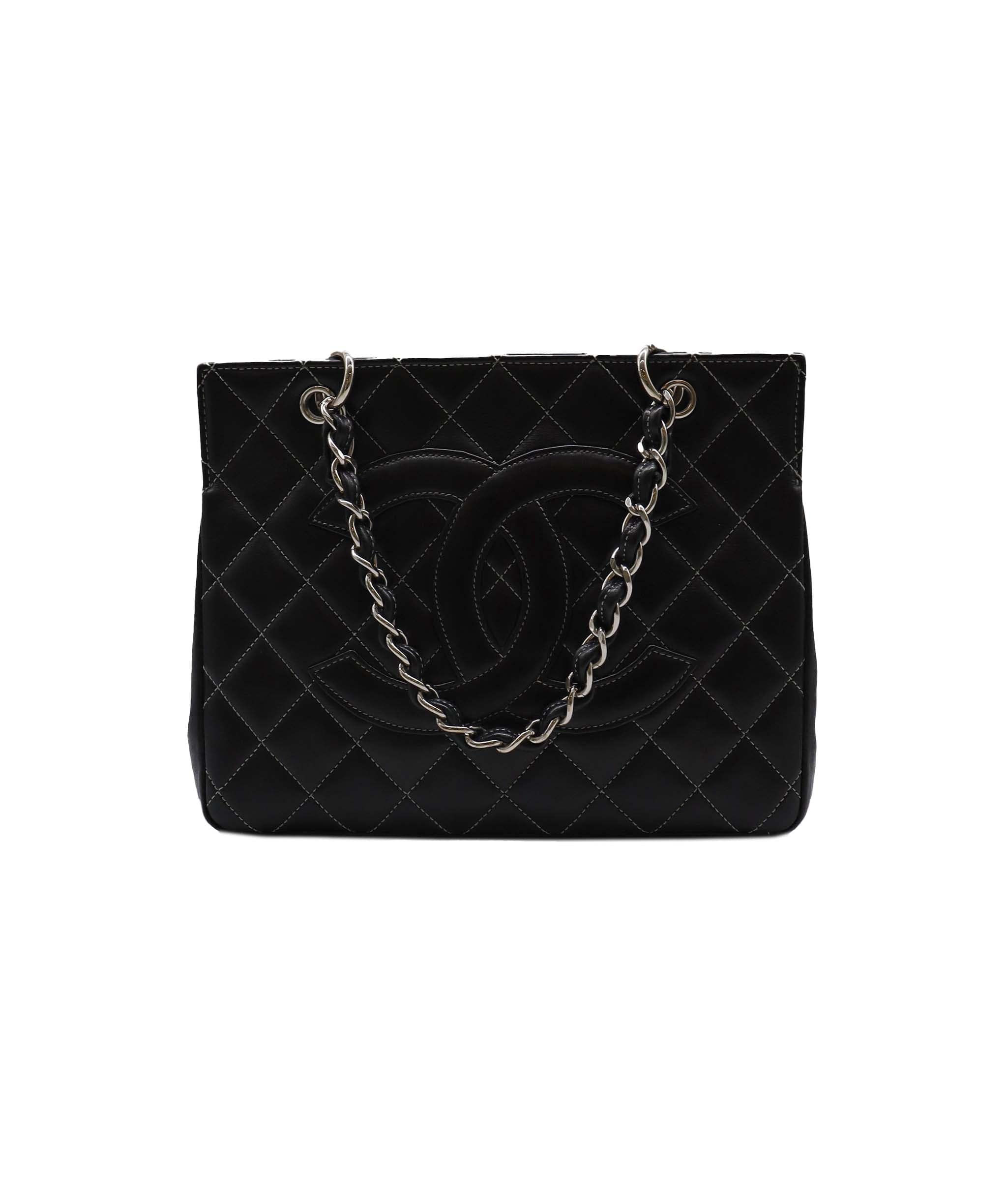Chanel Black Elegant Handbag 48