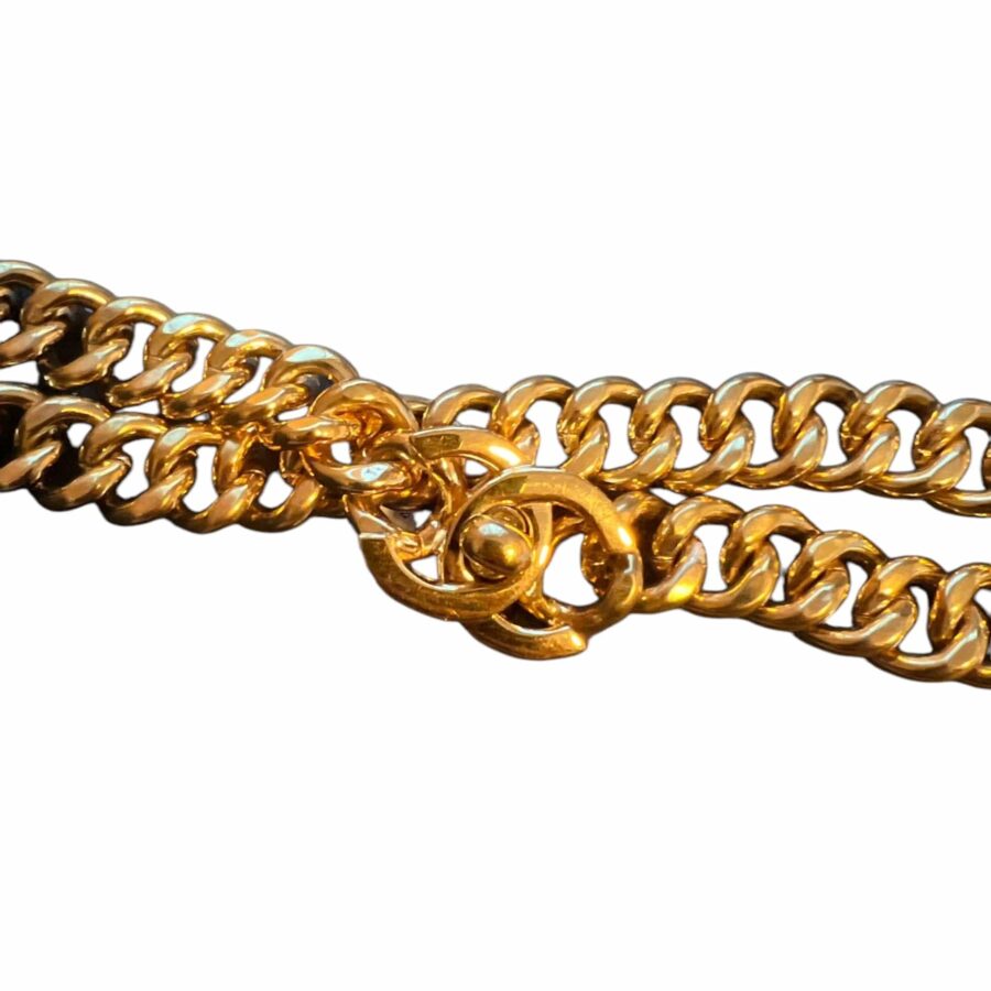 Chanel Gold Elegant Handbag 25 | Studio Nafay