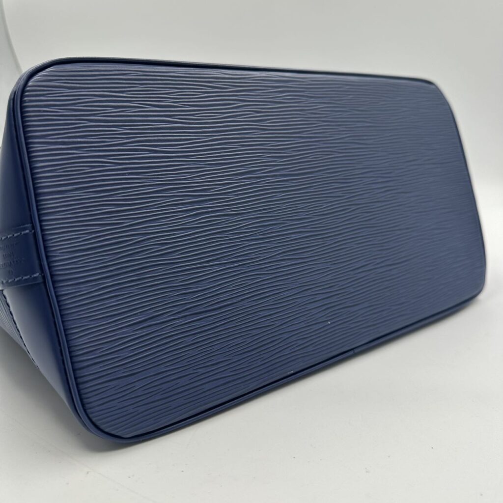 LOUIS VUITTONEpi Arma Bag Blue - Product Image 2