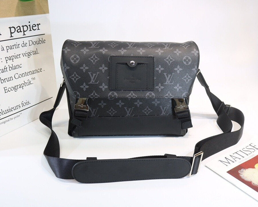Designer Handbags Louis Vuitton 171 | Studio Nafay