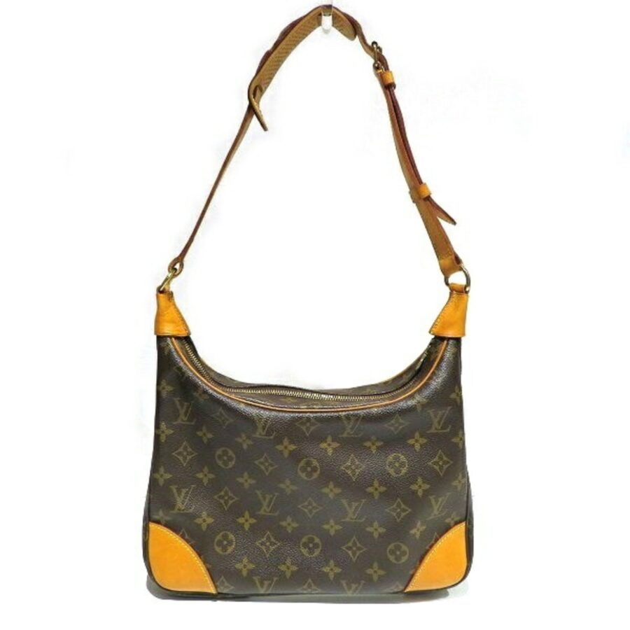 Louis Vuitton Shoulder Bag | Studio Nafay