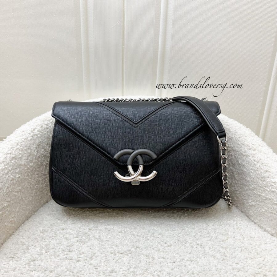 Chanel Macro Chevron Flap Bag with 2-tone CC Logo in Black Caviar and SHW | Studio Nafay