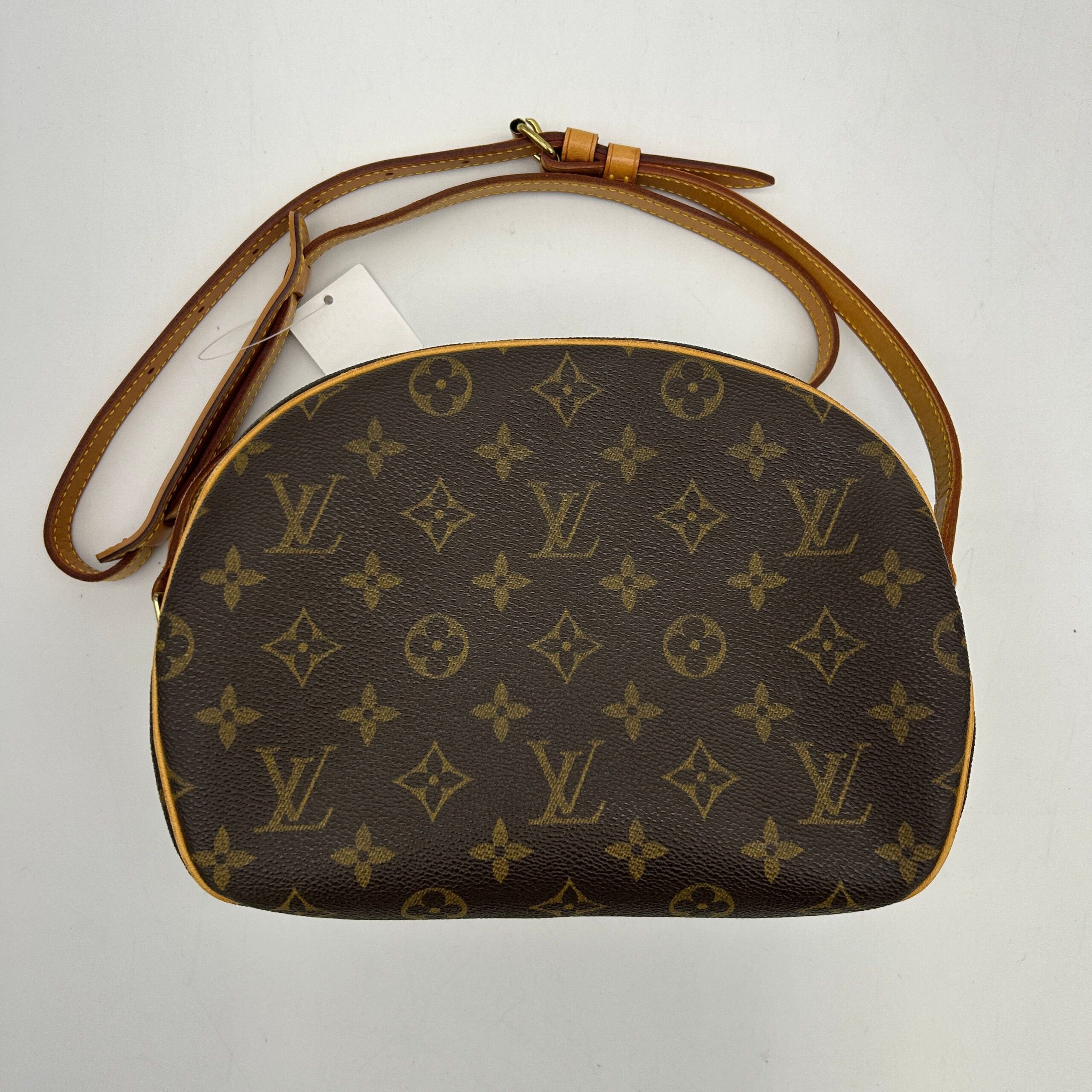 LOUIS VUITTON Blois Crossbody Bag 2101218429299 - Product Image 2