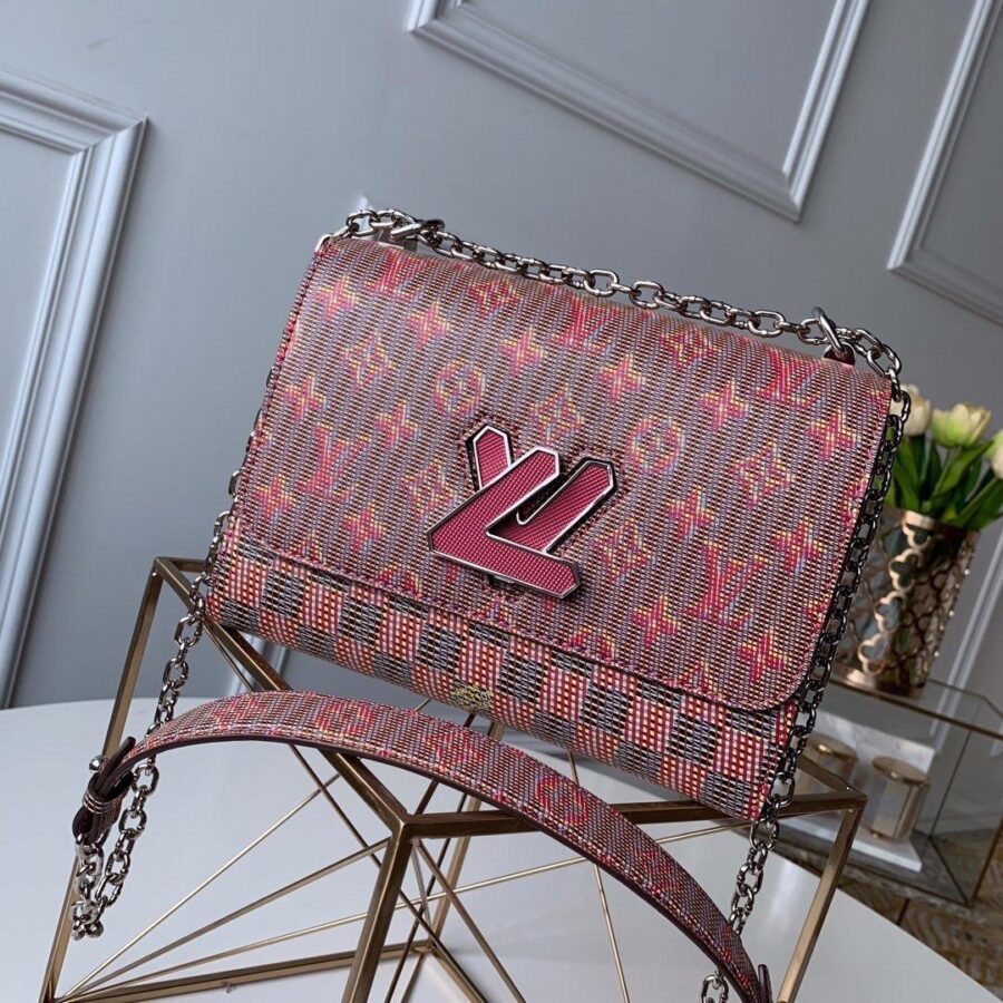Louis Vuitton TWIST MM | Studio Nafay