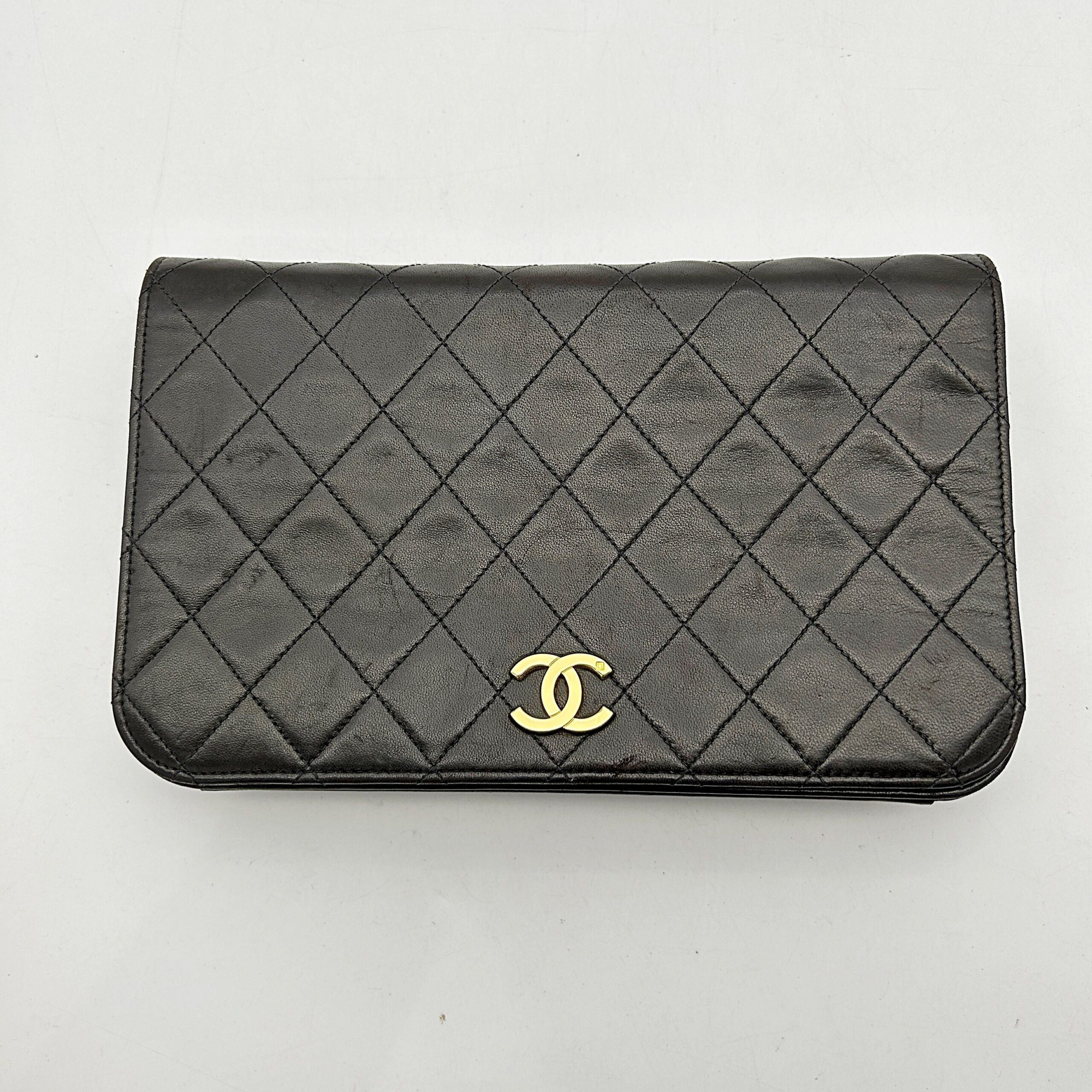 Chanel Quilted Classic CC Flap Bag – Black Shoulder Bags, Handbags ch55194ce