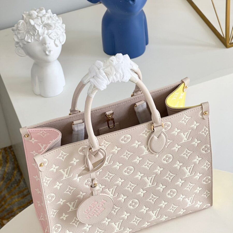 Louis Vuitton MM Bag | Studio Nafay