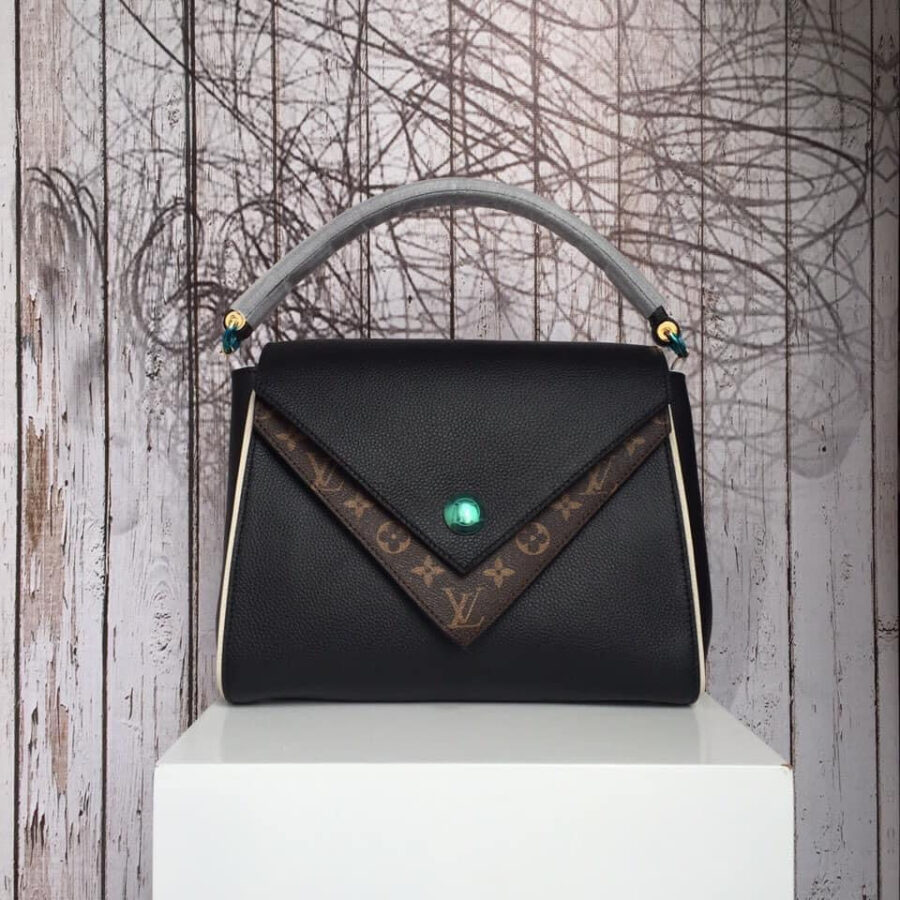 Louis Vuitton Double V handbag | Studio Nafay