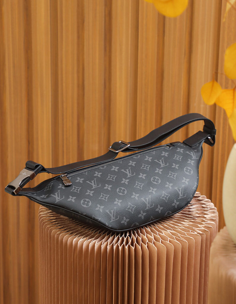Louis Vuitton Discovery Bumbag - Product Image 2