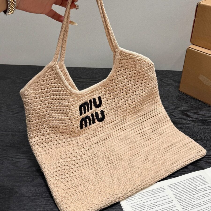 IVY HOBO BAG 36 IN BEIGE MESH BLACK EMBROIDERED LOGO | Studio Nafay