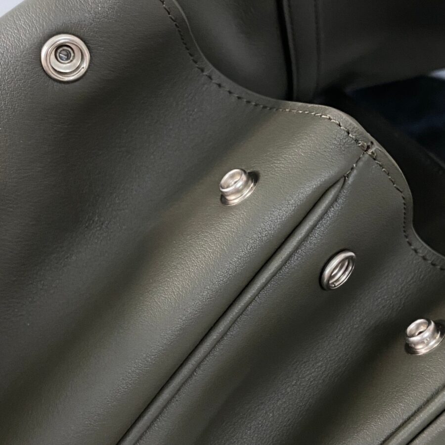 RODEO LARGE BAG 40 IN KHAKI GREEN SMOOTH CALFSKIN SILVER HARDWARE | Studio Nafay