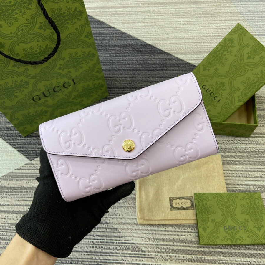 CONTINENTAL WALLET 19 IN LIGHT VIOLET EMBOSSED CALFSKIN GOLD HARDWARE | Studio Nafay