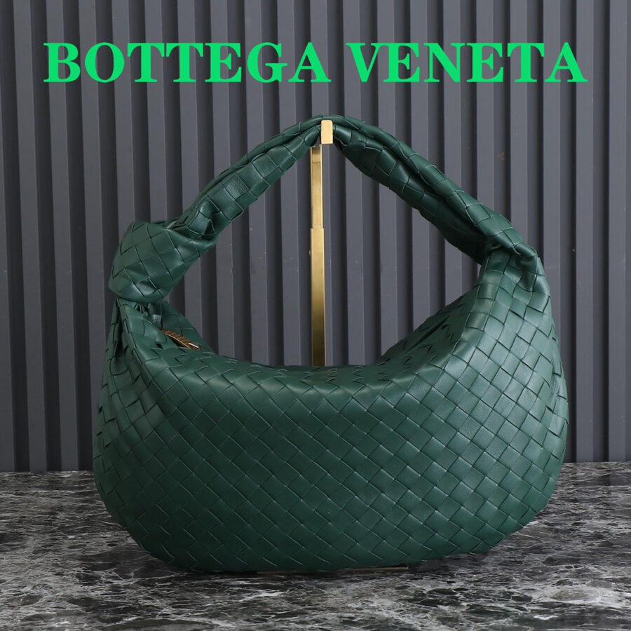 small jodie 48 dark green lambskin | Studio Nafay