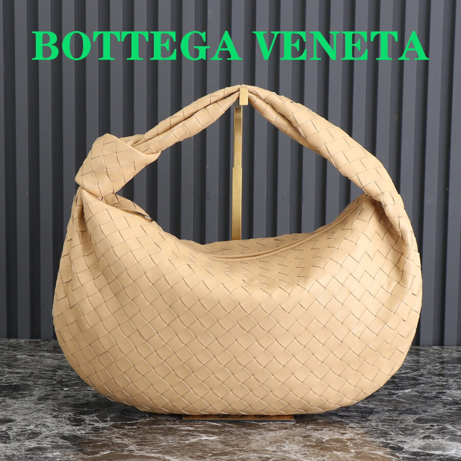 small jodie 48 beige lambskin | Studio Nafay