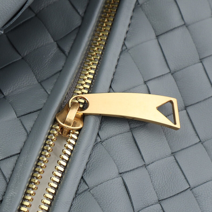small jodie 48 rock gray lambskin | Studio Nafay