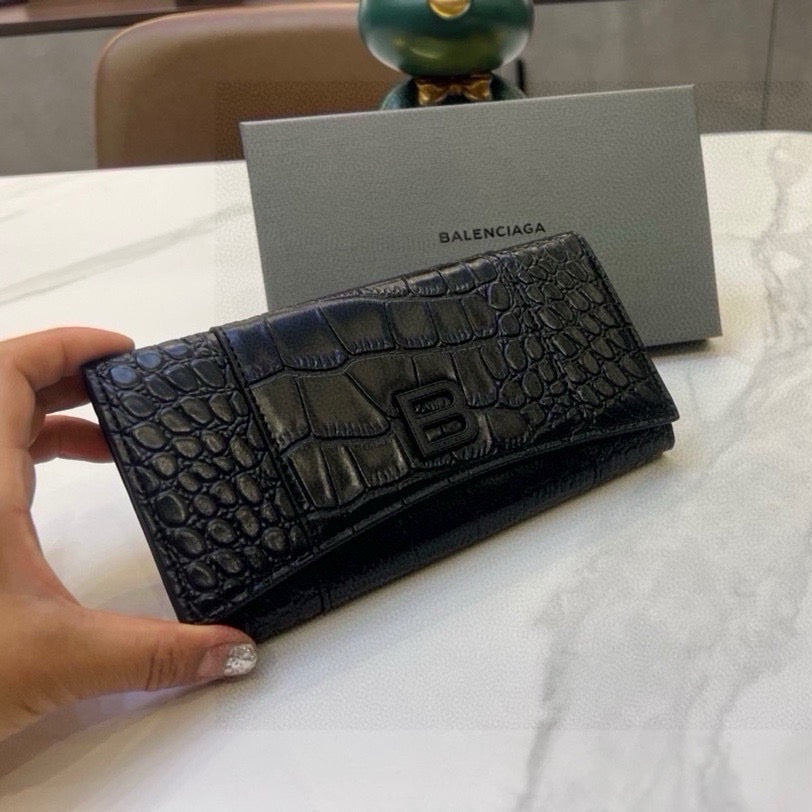 WALLET 15 IN BLACK CROCODILE EMBOSSED CALFSKIN | Studio Nafay